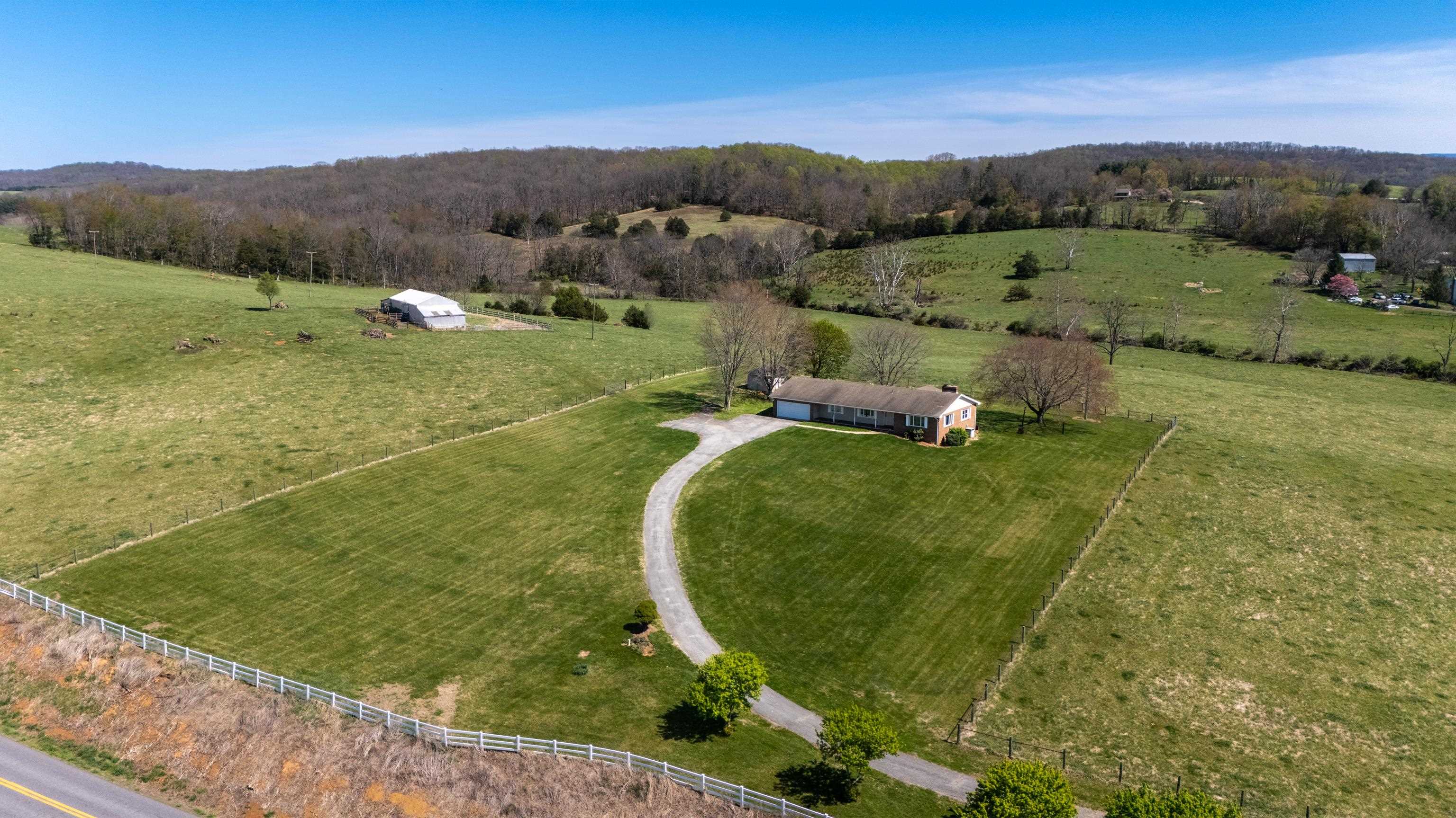 2834 Brownsburg Turnpike Raphine, VA 24472 - Photo 53 of 69 an aerial view of a golf course with parking space