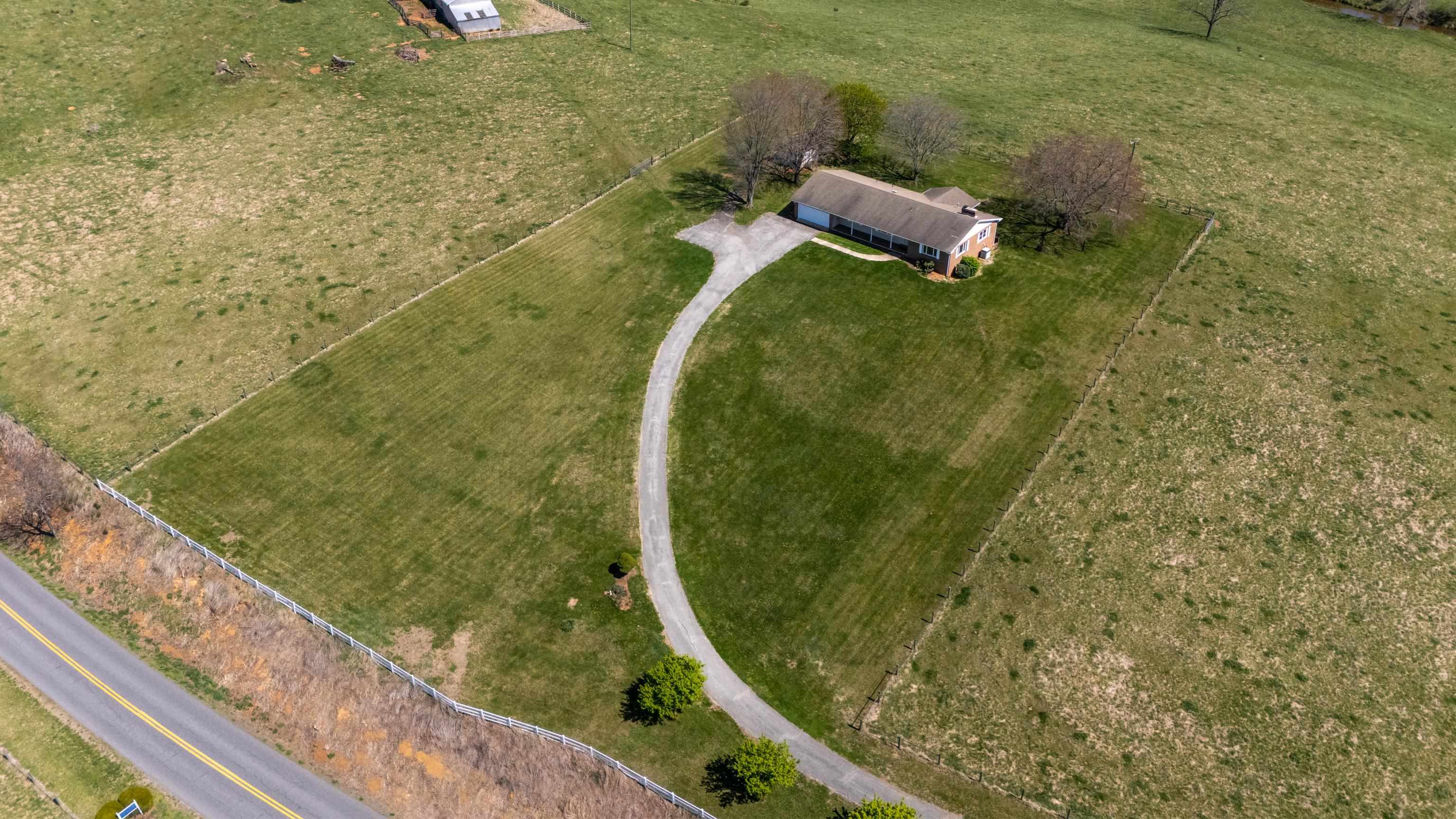 2834 Brownsburg Turnpike Raphine, VA 24472 - Photo 54 of 69