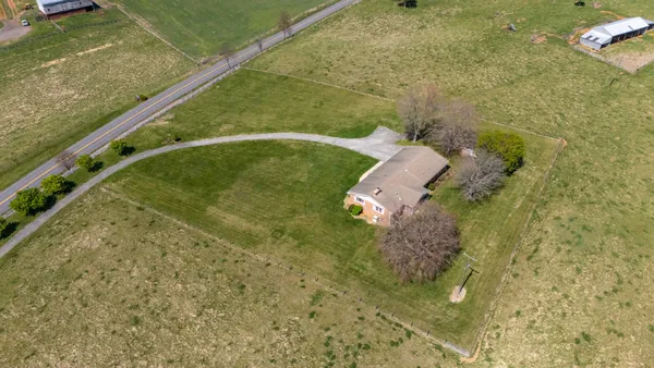$569,500 | 2834 Brownsburg Turnpike, Raphine, VA 24472