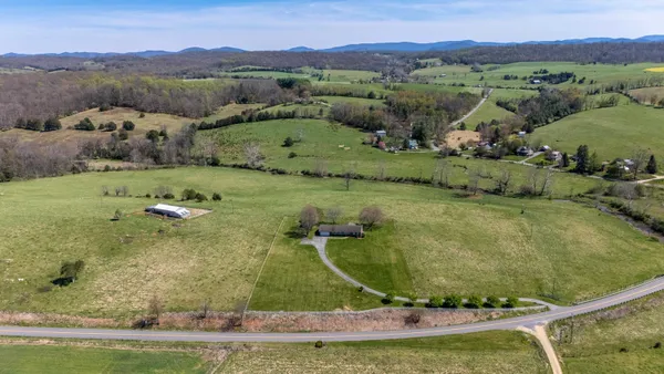 $569,500 | 2834 Brownsburg Turnpike, Raphine, VA 24472