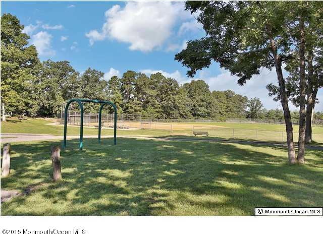 433 Green Acres Road Manchester Township, NJ 08759 - Photo 23 of 33 20141003234751093427000000-o