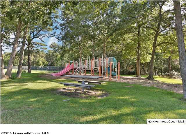 433 Green Acres Road Manchester Township, NJ 08759 - Photo 24 of 33 20141003234750810761000000-o