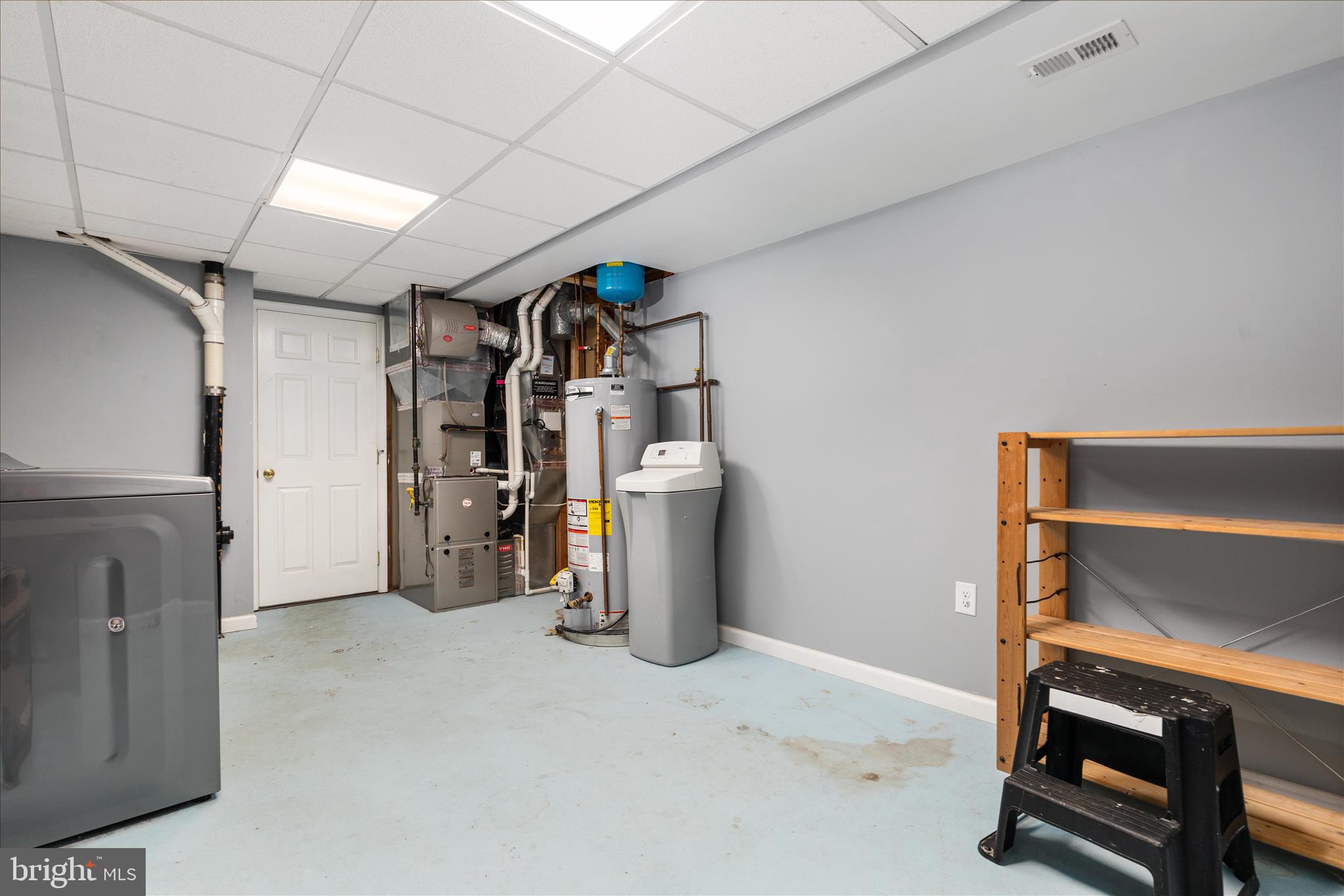 7398 Roxbury Avenue Manassas, VA 20109 - Photo 32 of 75 a view of a storage & utility room