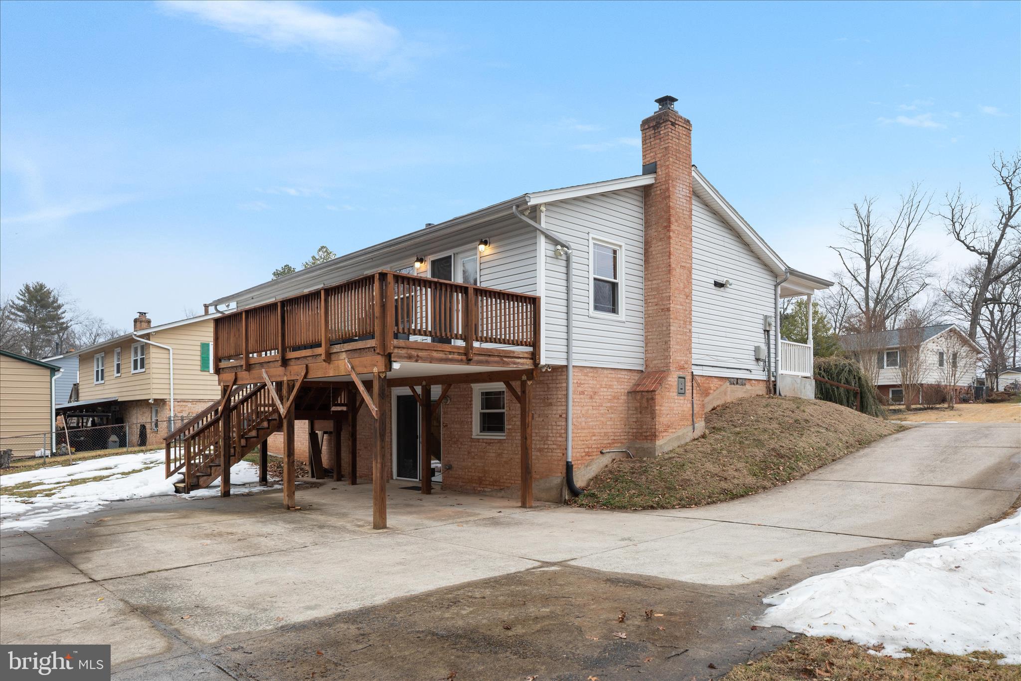 7398 Roxbury Avenue Manassas, VA 20109 - Photo 39 of 75 a front view of a house with a yard