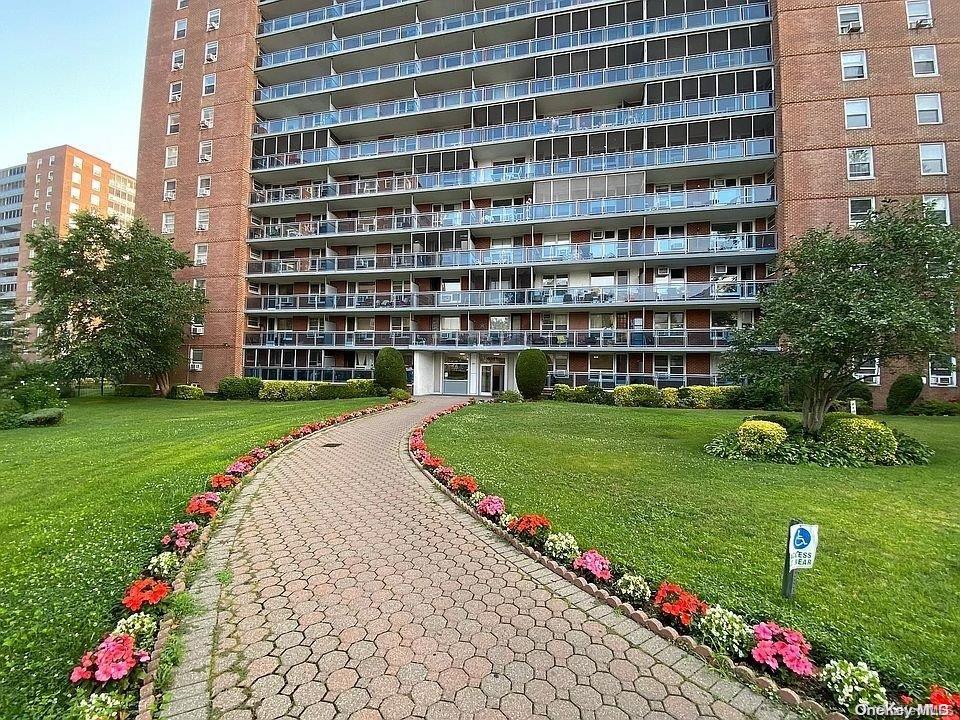 97-37 63rd Road, Unit 4C Queens, NY 11374 - Photo 1 of 1 Gallery Image 1