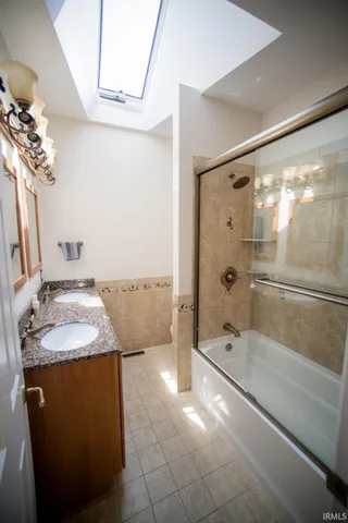 $798,000 | 3443 Washington Avenue, Vincennes, IN 47591