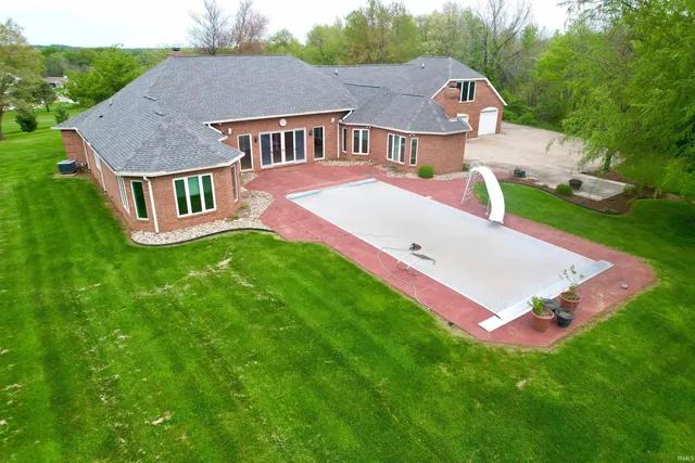 $798,000 | 3443 Washington Avenue, Vincennes, IN 47591