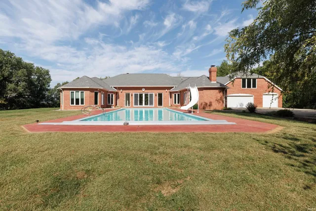 $798,000 | 3443 Washington Avenue, Vincennes, IN 47591