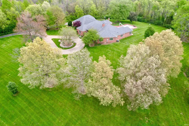 $798,000 | 3443 Washington Avenue, Vincennes, IN 47591