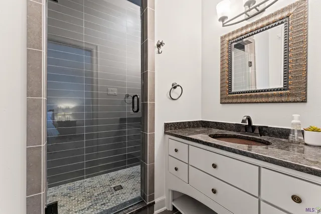 $1,269,000 | 2125 Rue Bienvenue, Baton Rouge, LA 70809