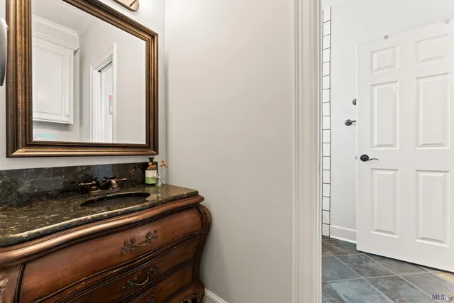 $1,269,000 | 2125 Rue Bienvenue, Baton Rouge, LA 70809