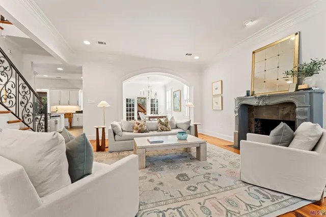 $1,269,000 | 2125 Rue Bienvenue, Baton Rouge, LA 70809