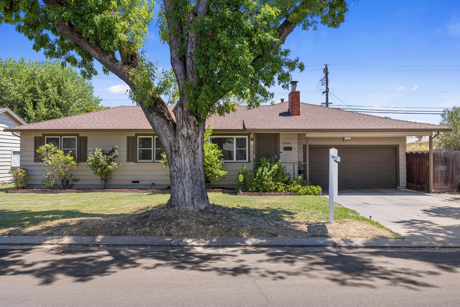 2004 Aloha Way Modesto, CA 95350 - Photo 2 of 44 Gallery Image 2
