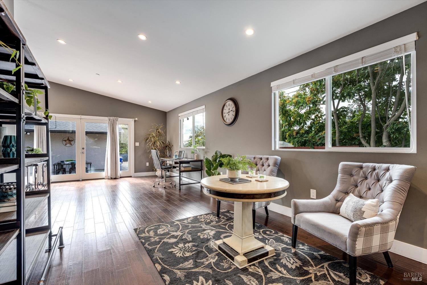 15 Julian Avenue Napa, CA 94559 - Photo 13 of 48