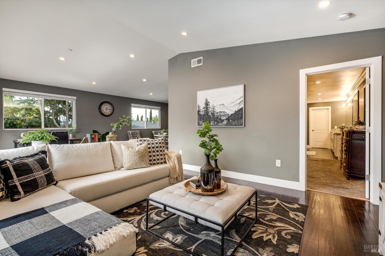 15 Julian Avenue Napa, CA 94559 - Photo 18 of 48