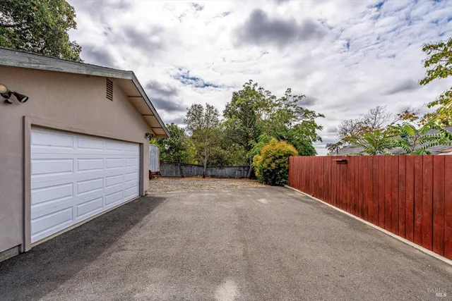 $1,139,000 | 15 Julian Avenue, Napa, CA 94559