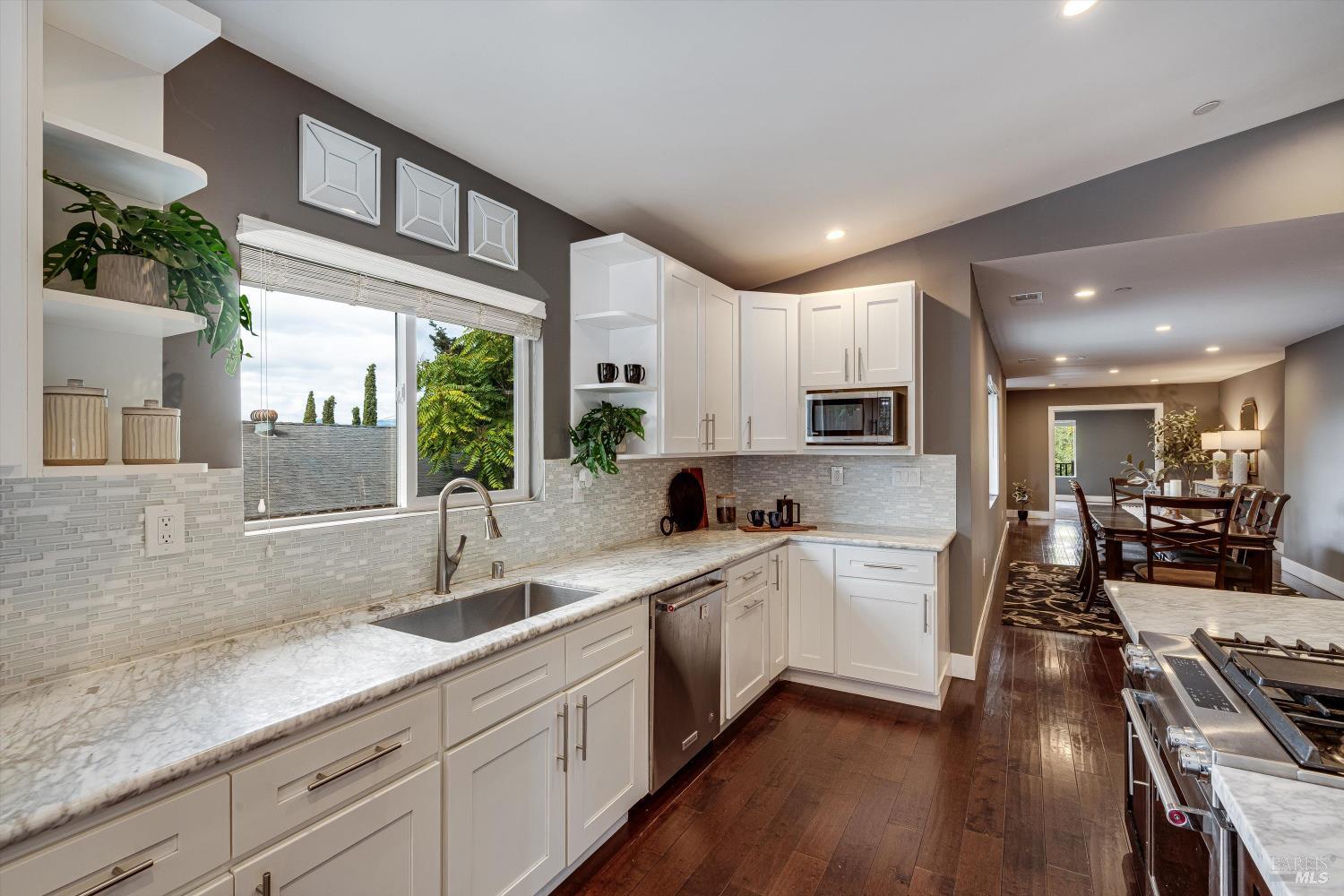 15 Julian Avenue Napa, CA 94559 - Photo 7 of 48