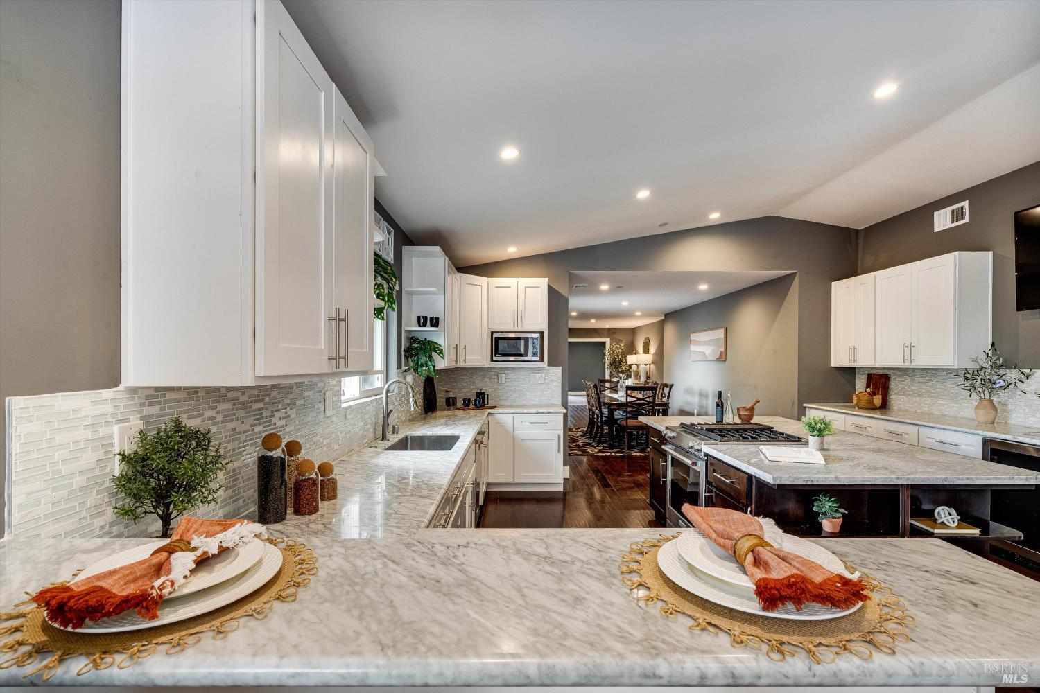 15 Julian Avenue Napa, CA 94559 - Photo 9 of 48