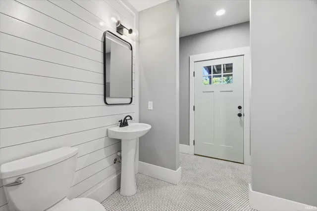 $1,099,000 | 2247 South Sunday Drive, Bloomington, IN 47403