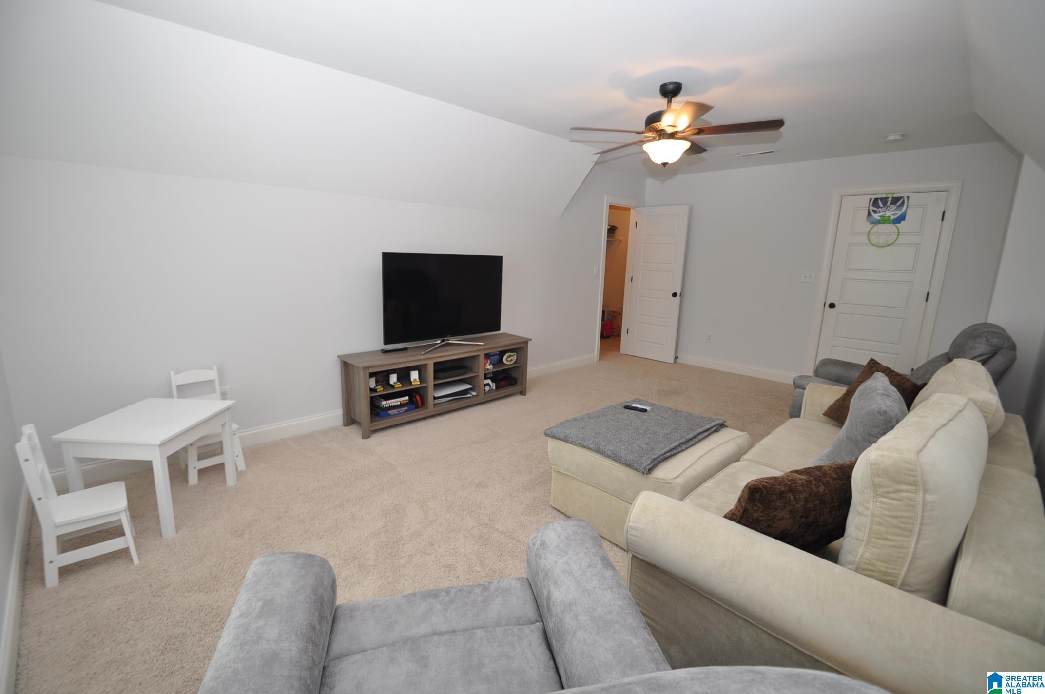 335 Strathaven Circle Pelham, AL 35124 - Photo 10 of 14