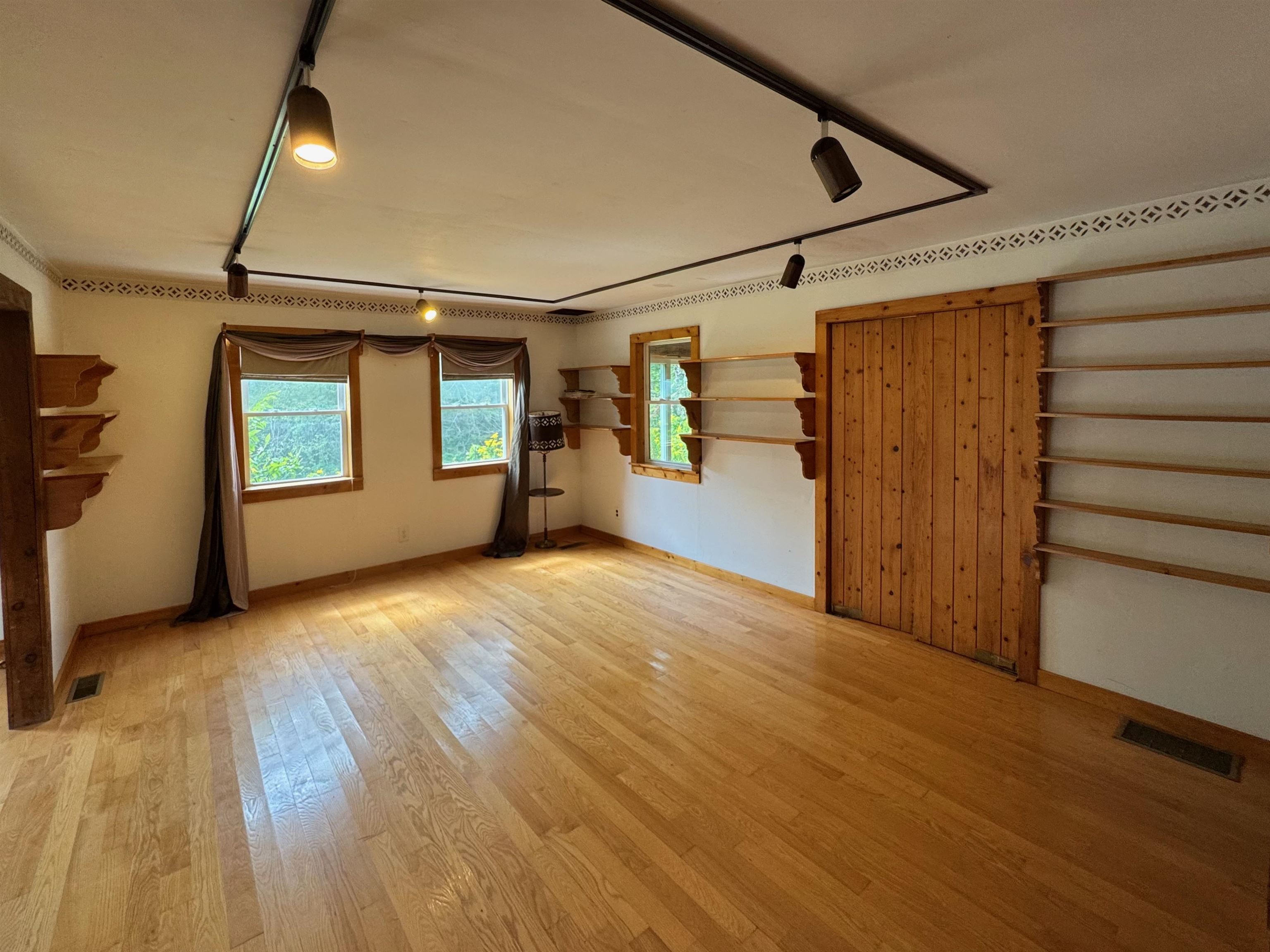 1059 Bailey Hill Road Readsboro, VT 05350 - Photo 11 of 38