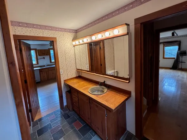 $502,900 | 1059 Bailey Hill Road, Readsboro, VT 05350