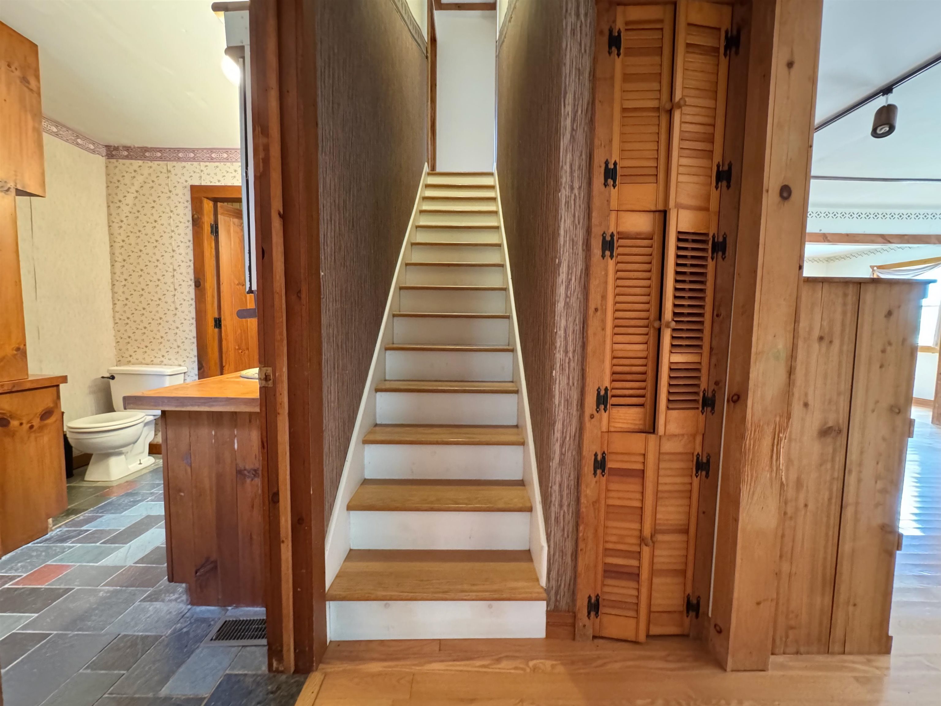 1059 Bailey Hill Road Readsboro, VT 05350 - Photo 23 of 38