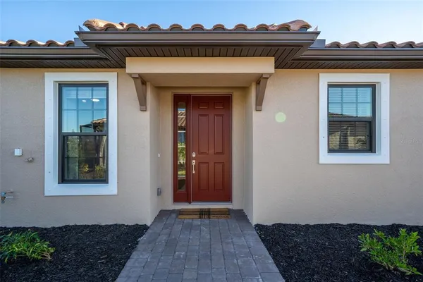 a view of a back yard of the house