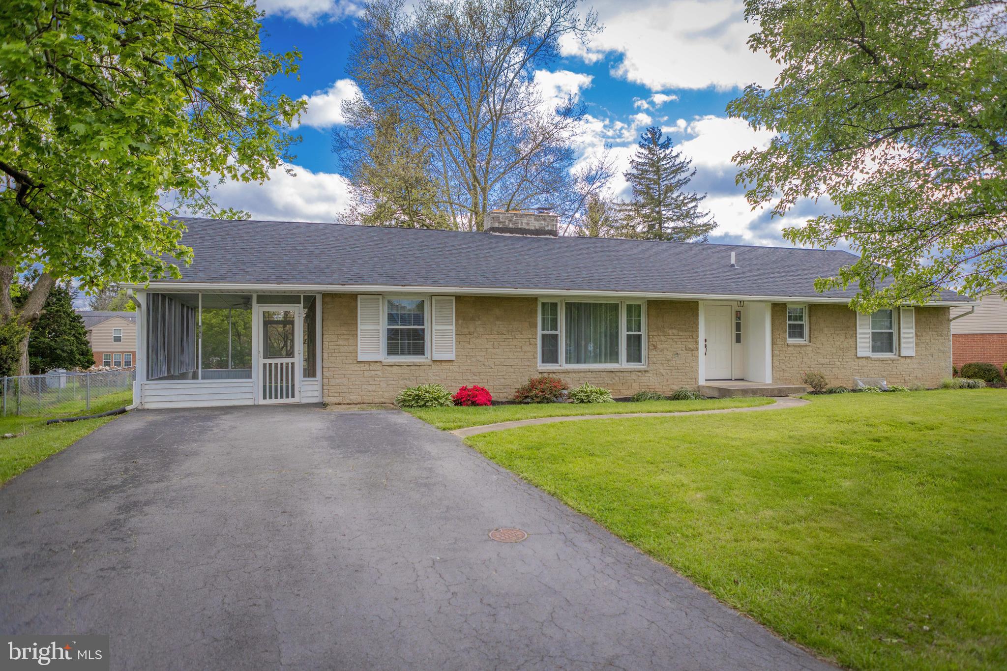 16705 Hampton Road Williamsport, MD 21795 - Photo 1 of 27 Gallery Image 1