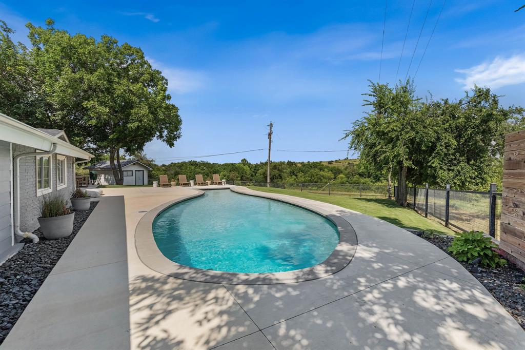 1613 South Cliff Street Decatur, TX 76234 - Photo 31 of 40