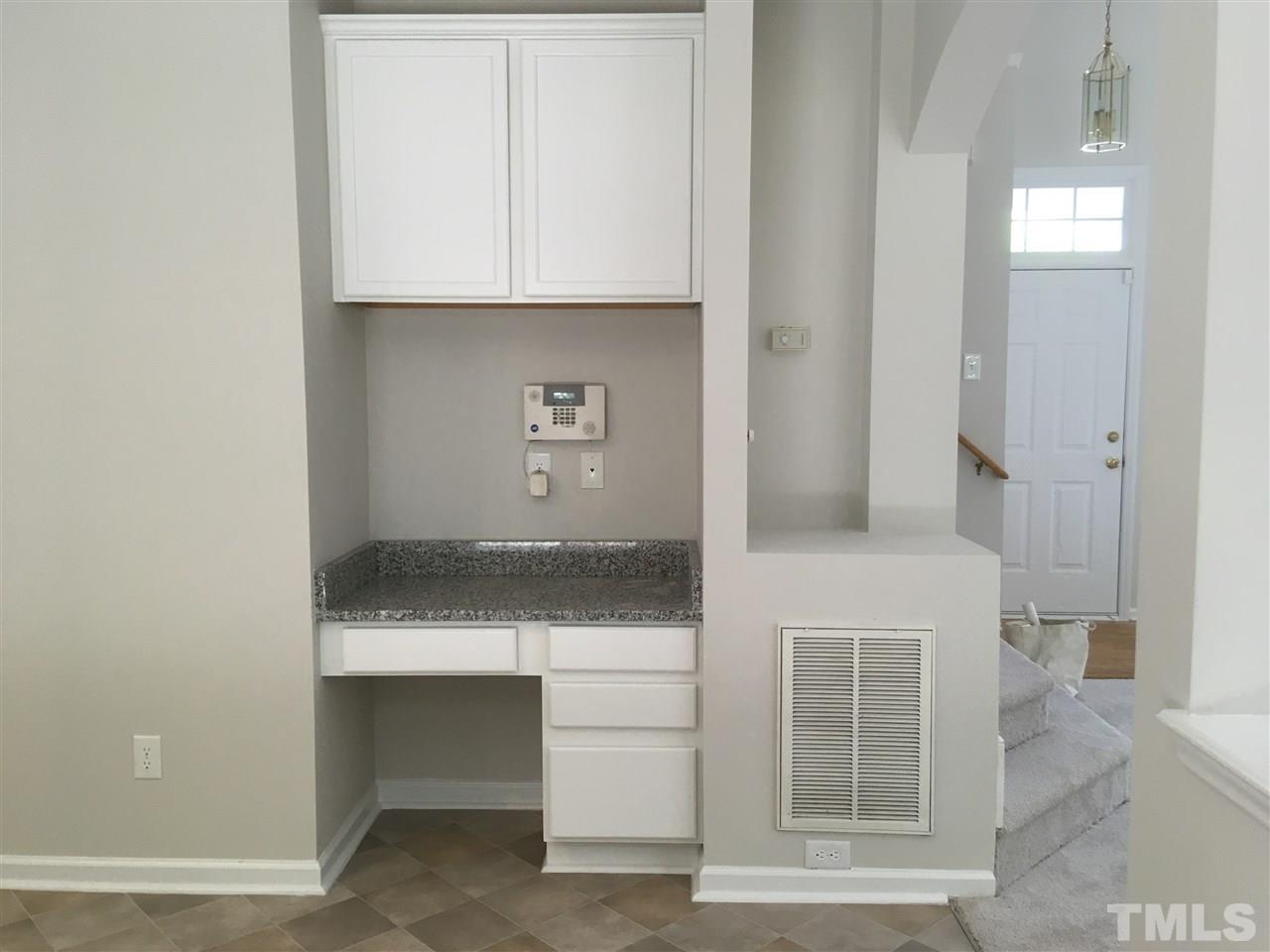 1326 Red Twig Road Apex, NC 27502 - Photo 6 of 25 Gallery Image 6