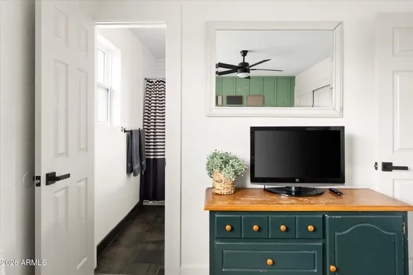 $3,900 | 423 North 73rd Place, Scottsdale, AZ 85257