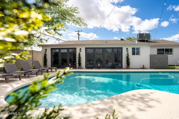 $3,900 | 423 North 73rd Place, Scottsdale, AZ 85257