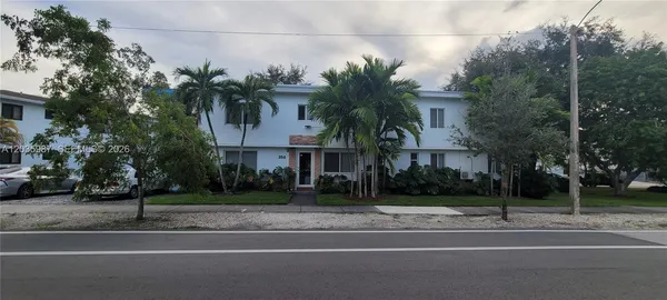 $1,550 | 350 Southwest 15th Road, Unit 3, Miami, FL 33129