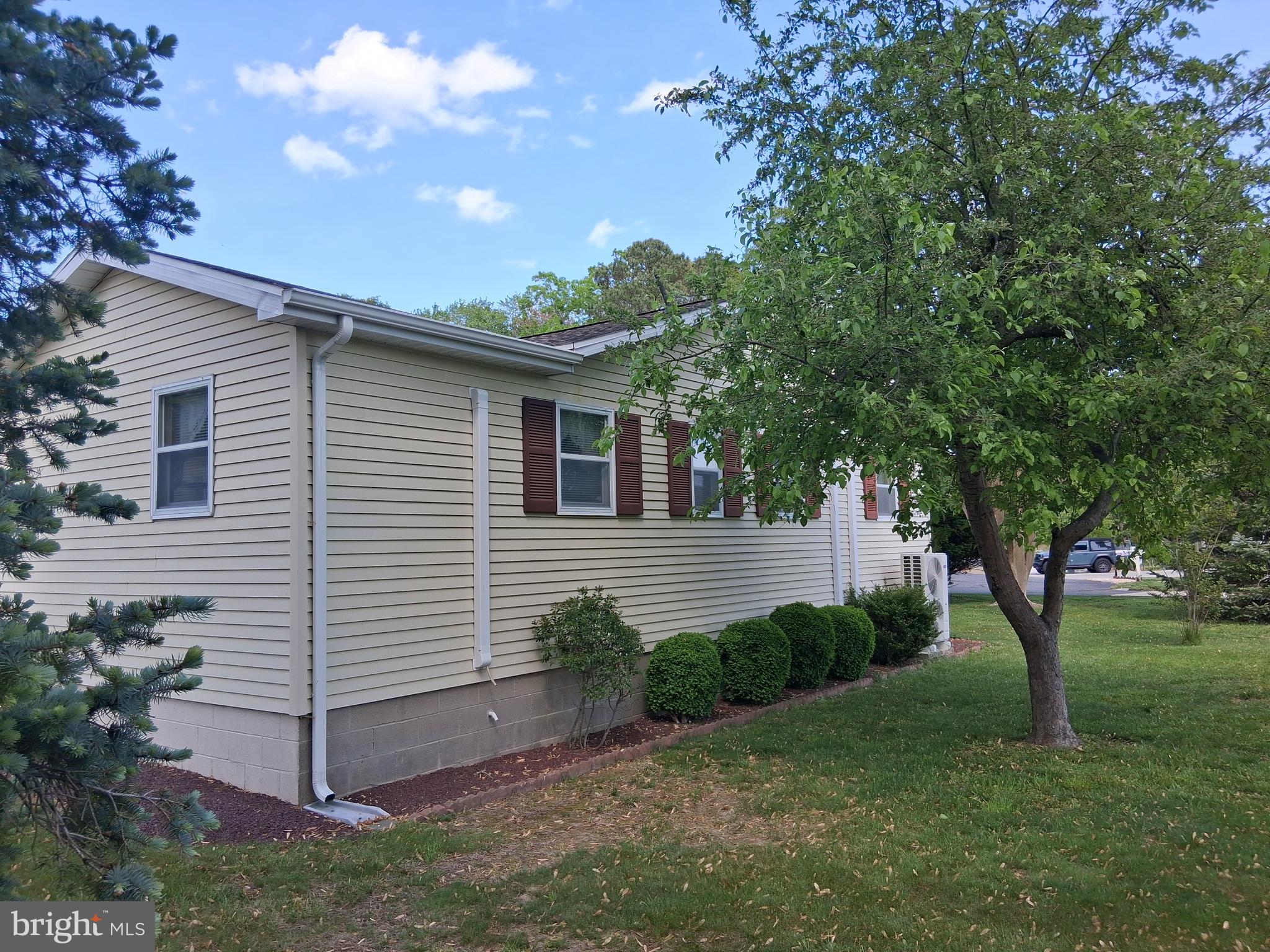 37072 Clubhouse Road Ocean View, DE 19970 - Photo 28 of 35 Side