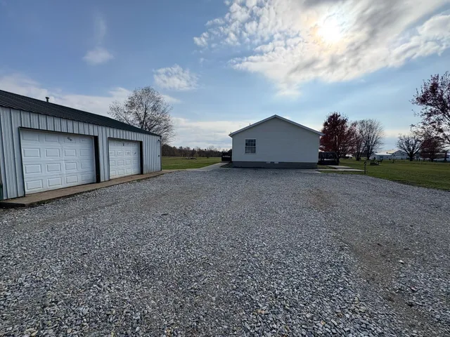 $249,900 | 11882 Clovis Pickett Road, Vevay, IN 47043