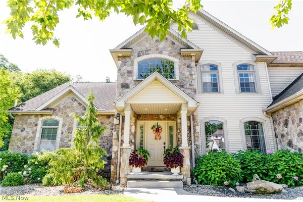 $734,900 | 8808 Eastlynn Avenue Northwest, Massillon, OH 44646