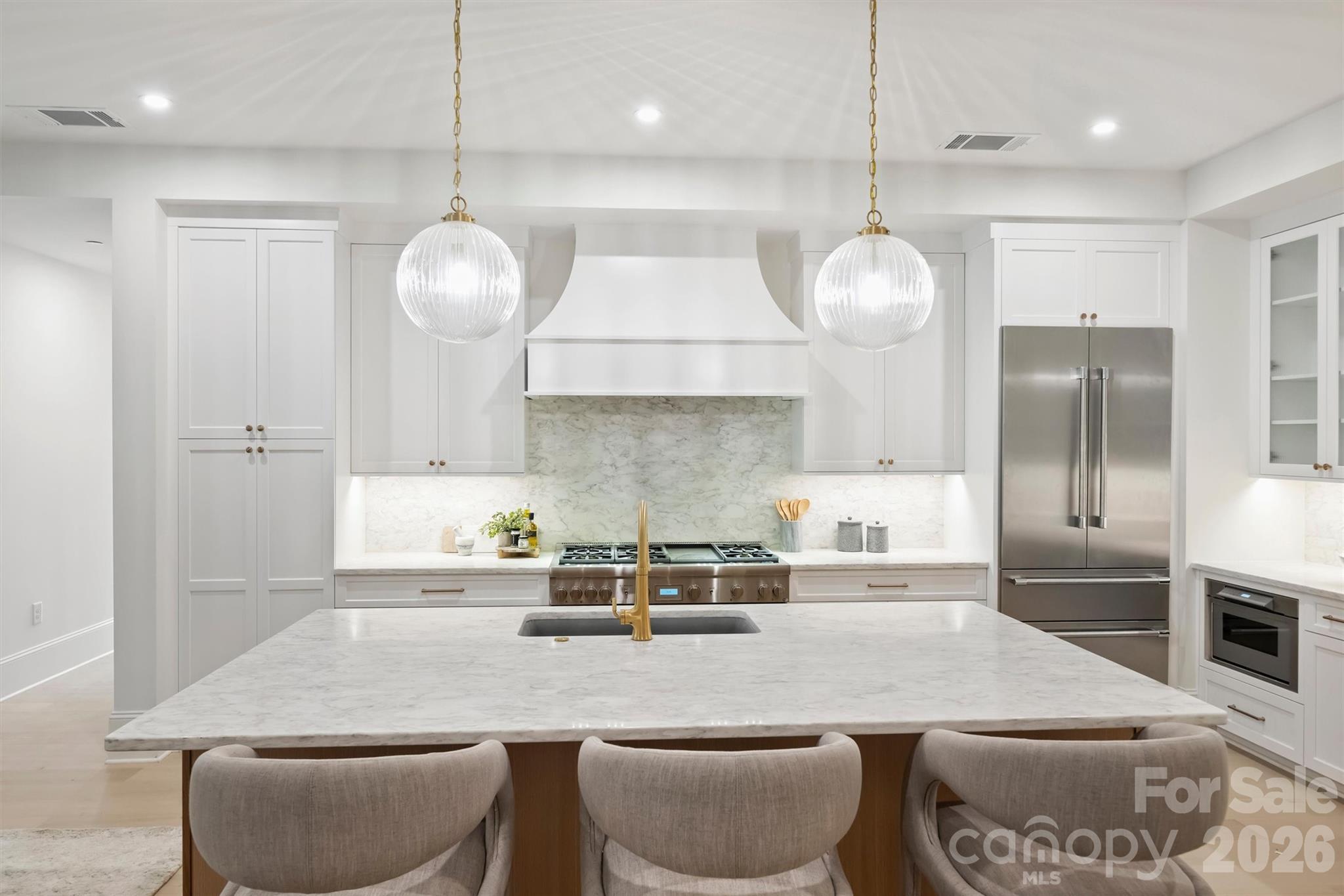 409 Queens Road, Unit 204 Charlotte, NC 28207 - Photo 15 of 47