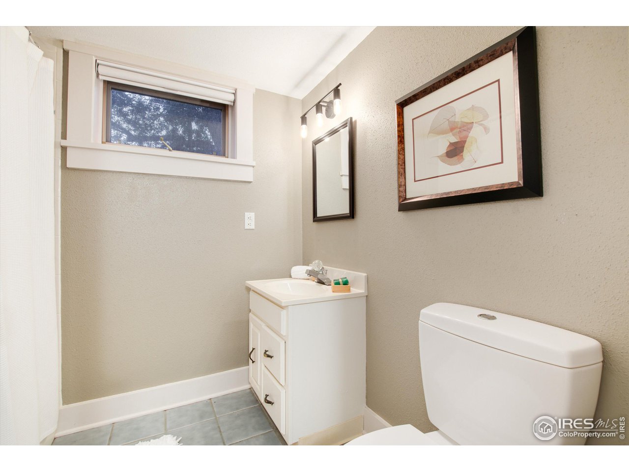 877 Apple Valley Road Lyons, CO 80540 - Photo 24 of 40 Basement Bathroom