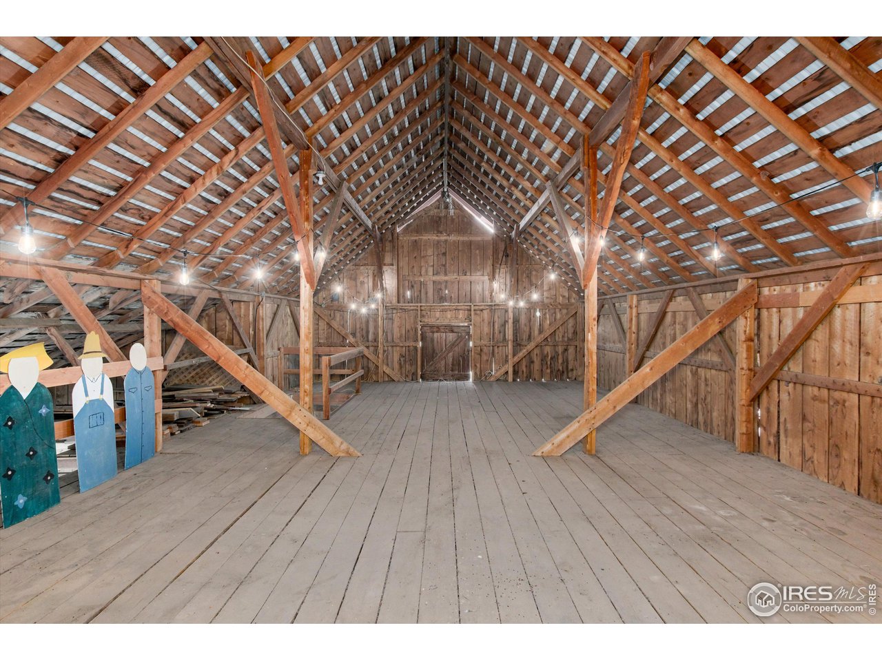 877 Apple Valley Road Lyons, CO 80540 - Photo 36 of 40 Awesome Loft in the Barn