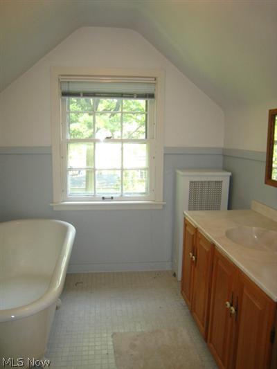 3317 Ingleside Road Shaker Heights, OH 44122 - Photo 16 of 19 Full bath on 3rd floor.