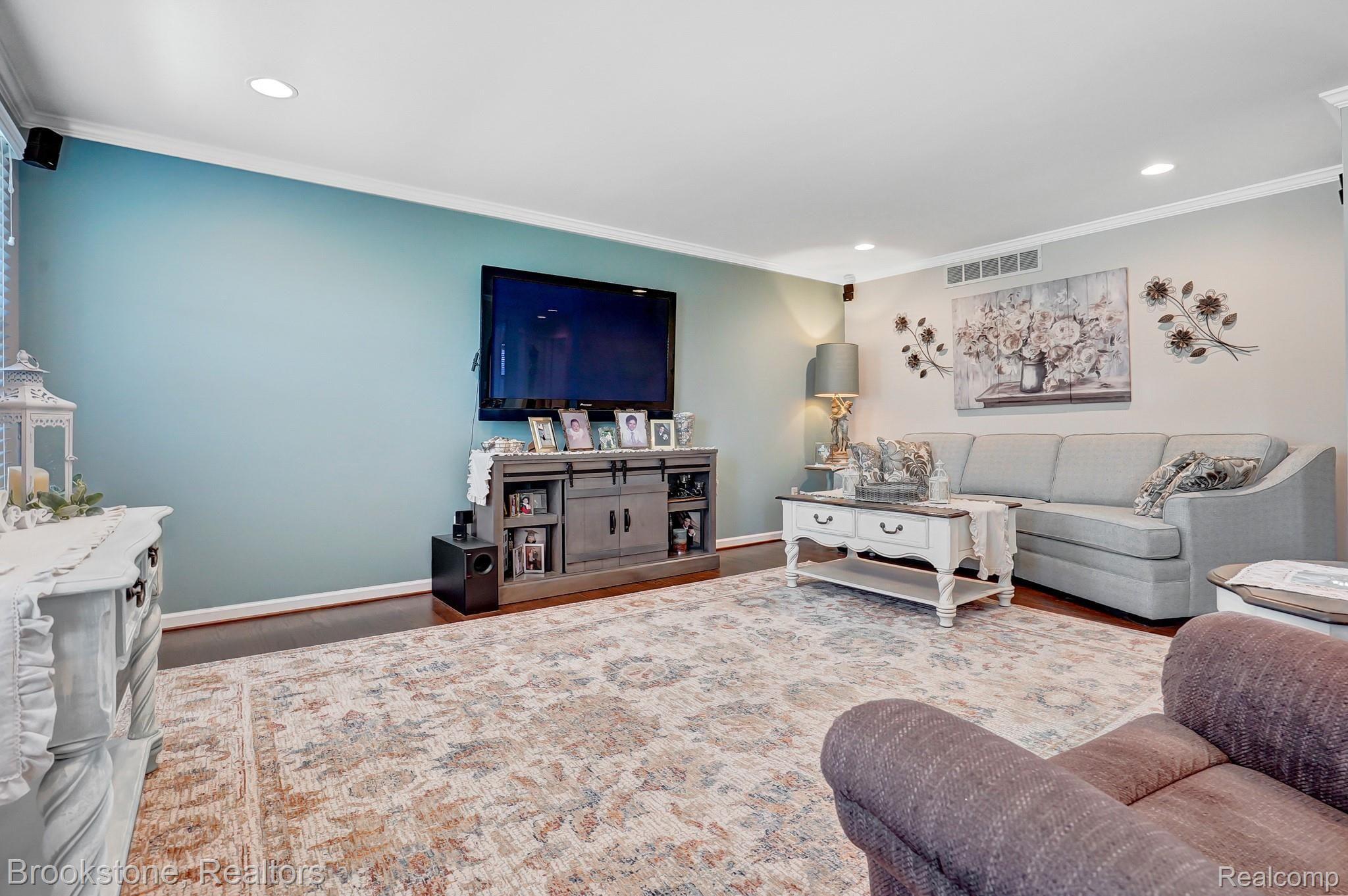 56450 Card Road Macomb, MI 48042 - Photo 15 of 24 dsc01764-dsc01766.jpg