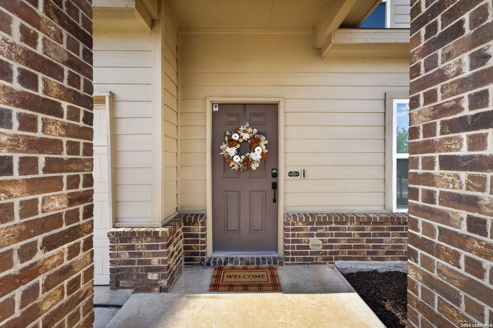 7003 Phoenix Path Converse, TX 78109 - Photo 4 of 45 Gallery Image 4