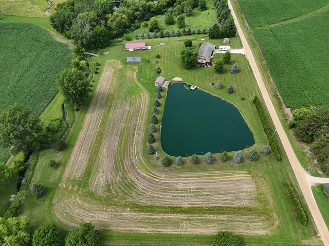 $599,000 | 5782 North Brown Road, Dakota, IL 61018