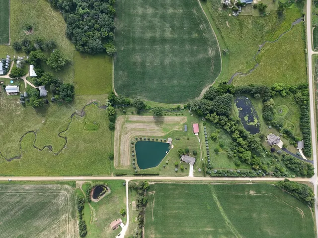 $599,000 | 5782 North Brown Road, Dakota, IL 61018