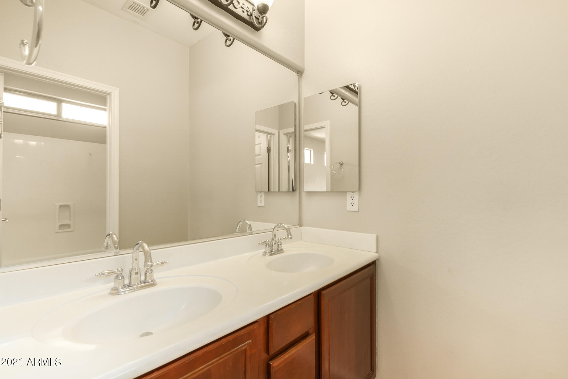 2411 West Mineral Road Phoenix, AZ 85041 - Photo 50 of 61 0046-46 Mineral