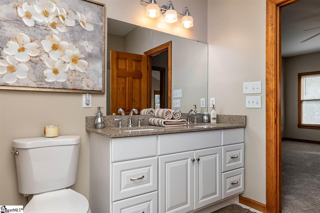 105 Raptor Way Landrum, SC 29356 - Photo 13 of 30