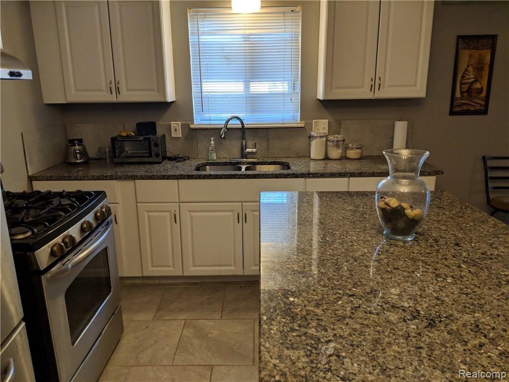 25164 Rubin Road Warren, MI 48089 - Photo 7 of 29 IMG_20190114_142328.jpg