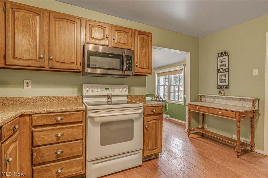 1223 South Beachview Road Willoughby, OH 44094 - Photo 10 of 35 Gallery Image 10