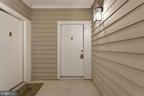 $400,000 | 1720 Lake Shore Crest Drive, Unit 36, Reston, VA 20190